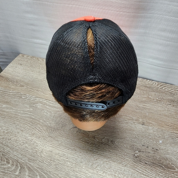 Ladies Realtree Fishing Hat With Ponytail Coral/Black - Picture 4 of 4